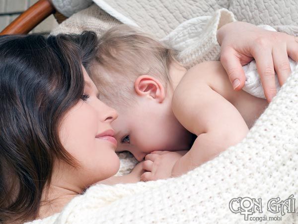 Vụ án cai sữa chết người - Những điều cần lưu ý khi cai sữa cho bé